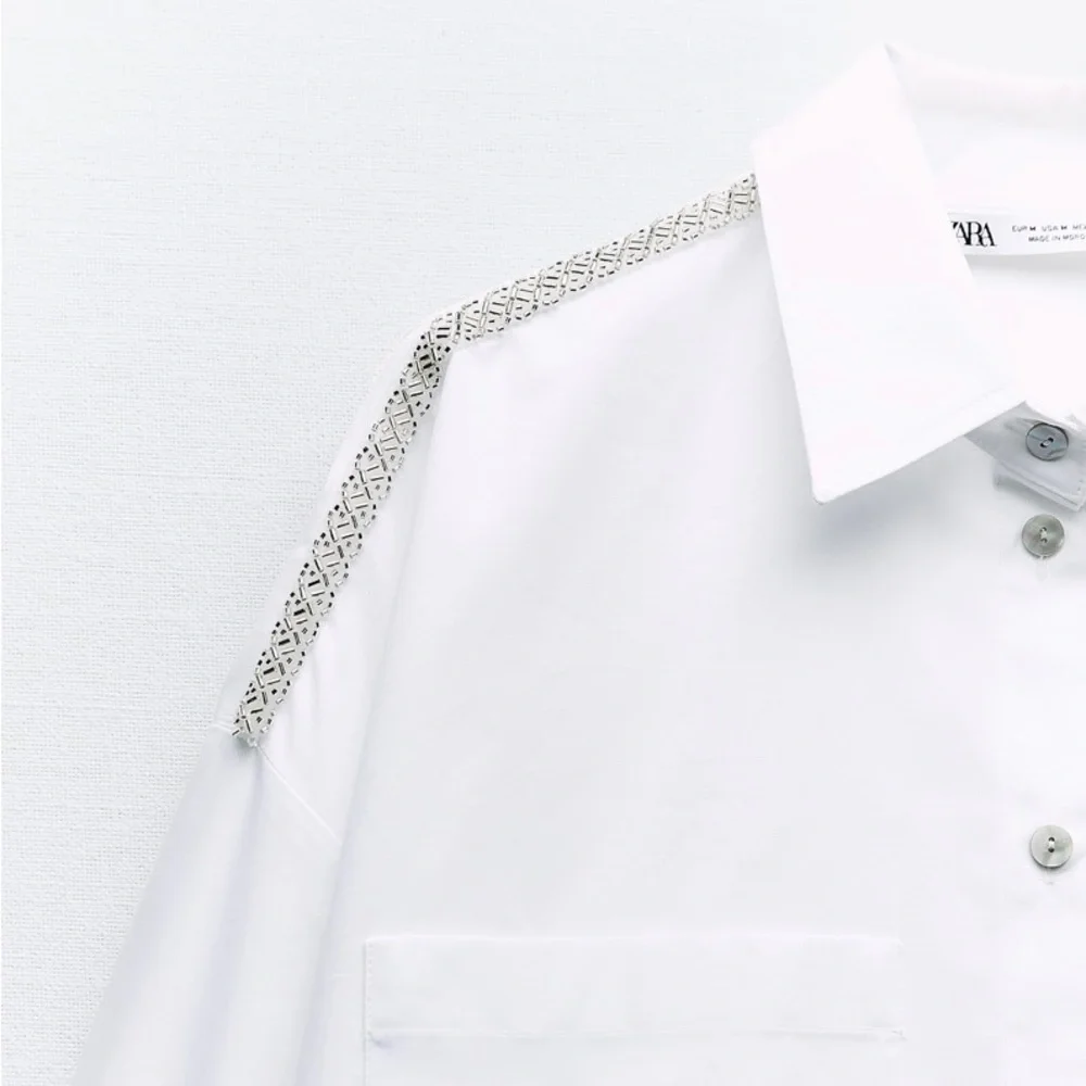 ❗️SOLD❗️ZARA BEADED SHOULDER POPLIN SHIRT WHITE - Picture 3 of 7